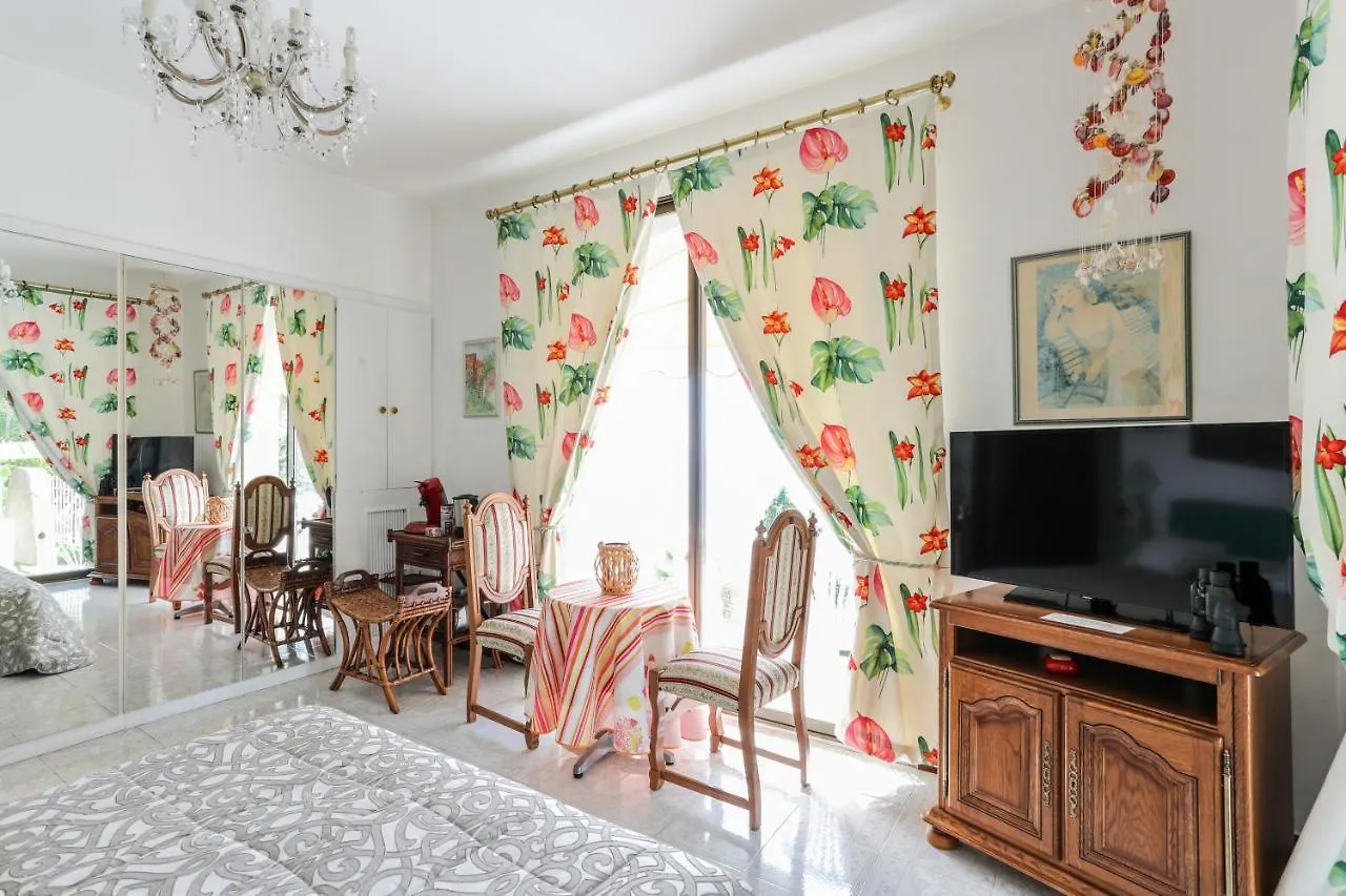 Olguita Hotel Menton